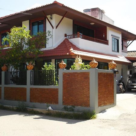 Rak Khun Hostel Chiang Mai Exterior photo